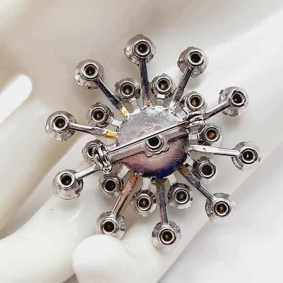 Vintage Blue Rhinestone Starburst Brooch, Atomic Mid-Century Jewelry, 1 1/4" - Picture 4 of 7